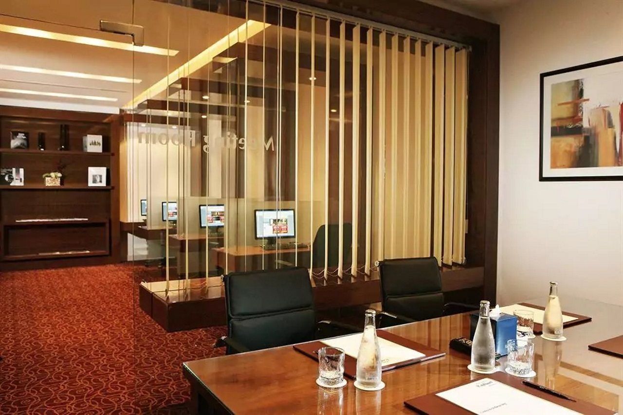 Resort Khalidiya Palace Rayhaan By Rotana, Abu Dhabi