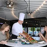 Khalidiya Palace Rayhaan By Rotana, Abu Dhabi