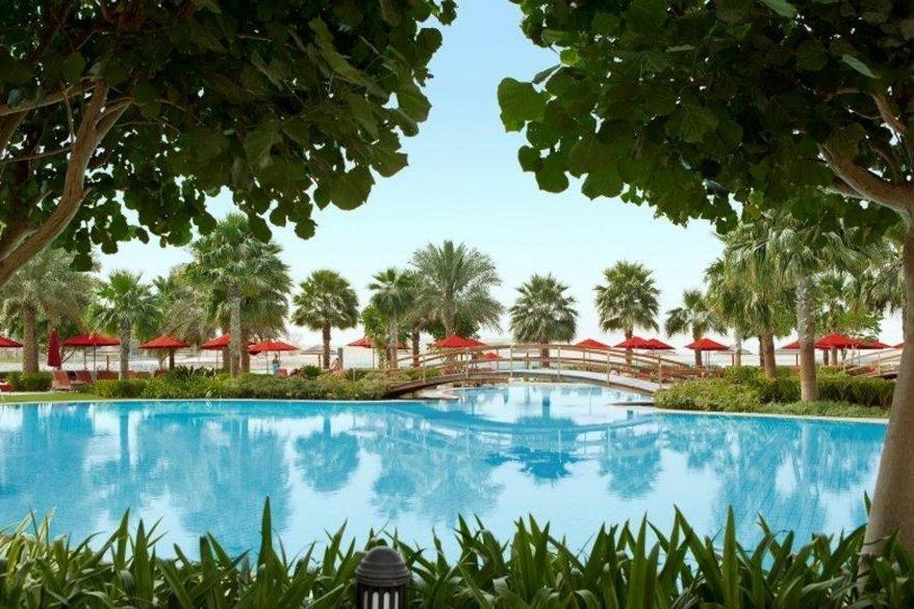 Khalidiya Palace Rayhaan By Rotana, Resort