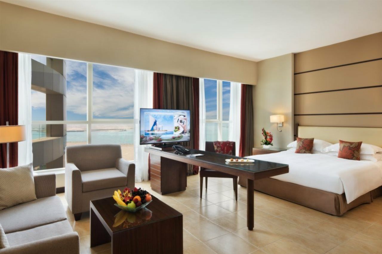 Khalidiya Palace Rayhaan By Rotana, 5*